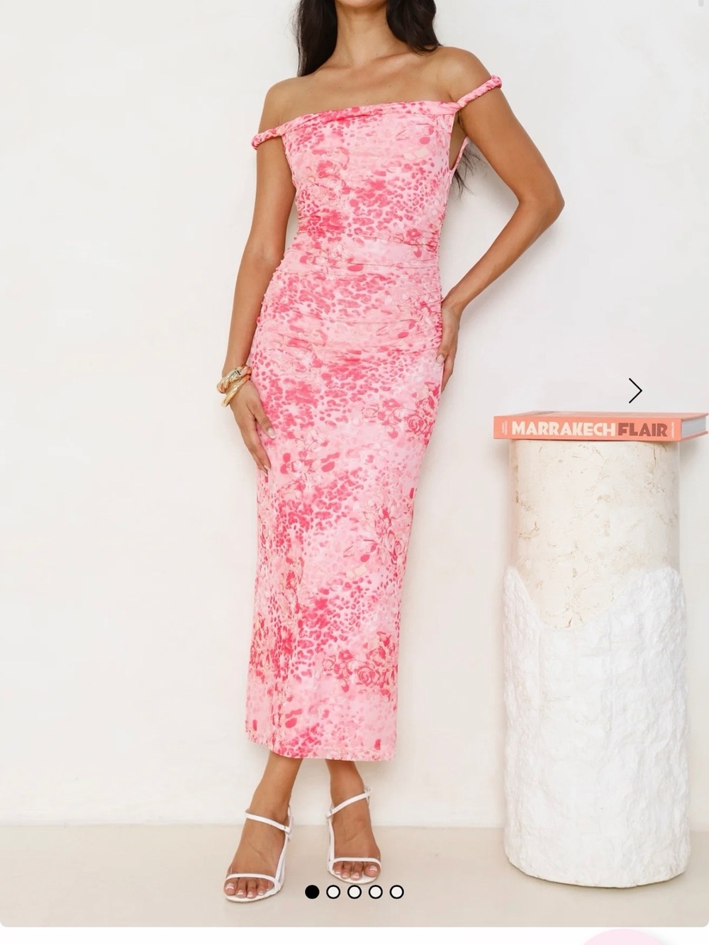 Off-Shoulder Pink Printed Midi Dress